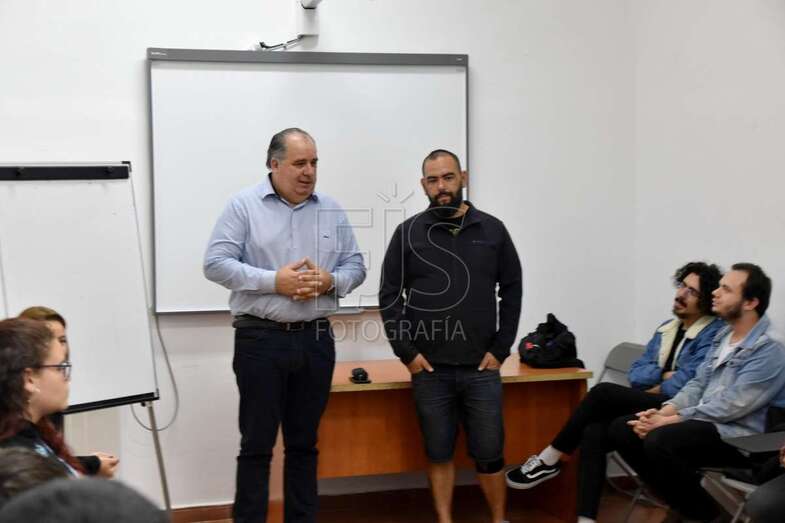 El concejal Juan Martel, en la inauguración del curso (Foto TA)